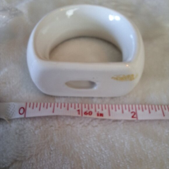 Vintage Holiday Ceramic Napkin Rings Set Of 8 Holly Berry Made In Taiwan - Picture 9 of 9